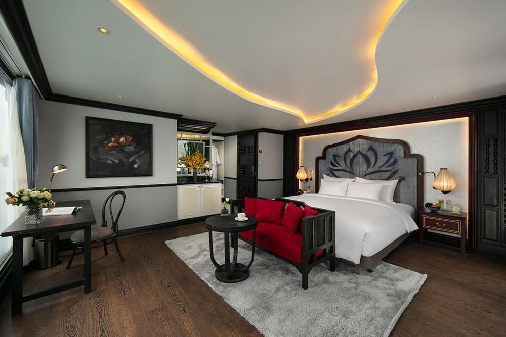 Lapinta Luxury Cruises Hotell Ha Long Exteriör bild